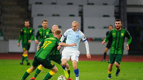 Dinamo Minsk in action