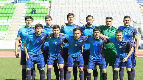 Nebitçi team photo