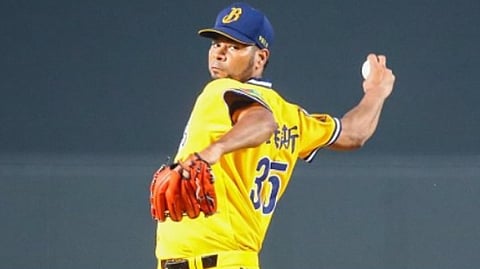 Esmil Rogers pitches tonight for the Chinatrust Brothers.