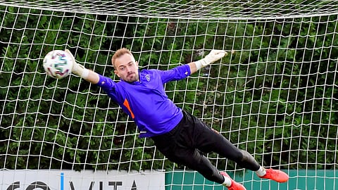 Istanbul Basaksehir goalkeeper during training