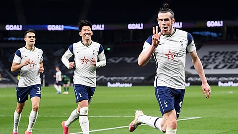 Tottenham celebrating a Steph Curry three-pointer? No, a goal.