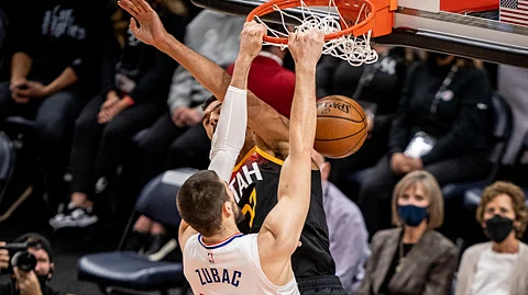 Ivica Zubac with the flush for the Clippers.