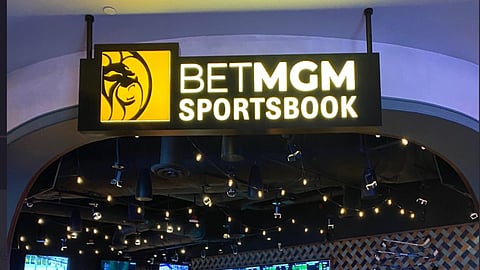 MGM Post Revenue Gains and Continues Shares Repurchase in Third Quarter