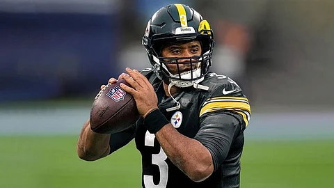 NFL Week 17 Two Early Best Bets and Predictions for Christmas Day