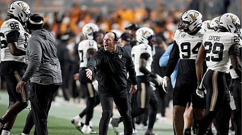 Iowa vs Vanderbilt Odds, Predictions, and Best Bet for ReliaQuest Bowl