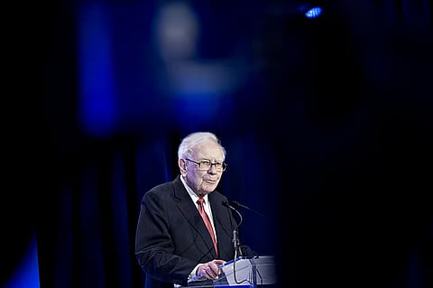 FT: Why financial leaders struggle to match Warren Buffett's wit and honesty