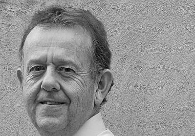 Business Day columnist Alec Hogg calls for cool heads, please, as we explore the benefits and risks of fracking in the Karoo.