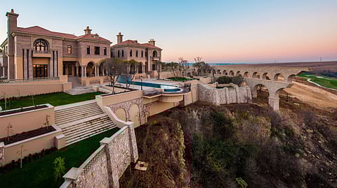 UPDATED WITH NEW PICS: Douw’s R250m Palazzo Steyn reflects “confidence in SA”