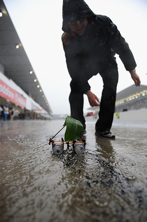 F1: Organisers braced for typhoon at Japanese GP
