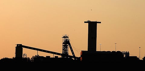 A mine shaft is seen near Carletonville, west of Johannesburg, July 20, 2015. South Africa's Anglo American Platinum (Amplats) said on Monday it was still considering how to dispose of its labour-intensive Rustenburg and Union operations but a stock market floatation was a likely option. REUTERS/Siphiwe Sibeko