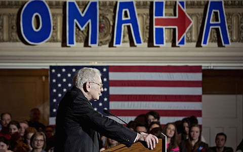 Warren Buffett, chairman and chief executive officer of Berkshire Hathaway Inc., pauses during an event with Hillary Clinton, former Secretary of State and 2016 Democratic presidential candidate, not pictured, at Sokol Auditorium in Omaha, Nebraska, U.S., on Wednesday, Dec. 16, 2015. Buffet said at the rally that he was supporting Clinton's bid for president because they share a commitment to help the less affluent. Photographer: Daniel Acker/Bloomberg