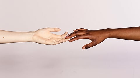 Beyond black and white: Uncovering the hidden realities of racism and violence – Andrew Kenny