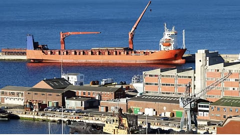 Premium – FT Editorial Board: SA’s arms to Russia undercuts supposedly neutral stance