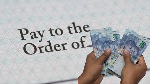 SA’s civil servants eat like kings: High salaries raise questions amidst poor service delivery – Ivo Vegter