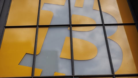 Bitcoin rollercoaster as price swings on false SEC approval claim for ETFs