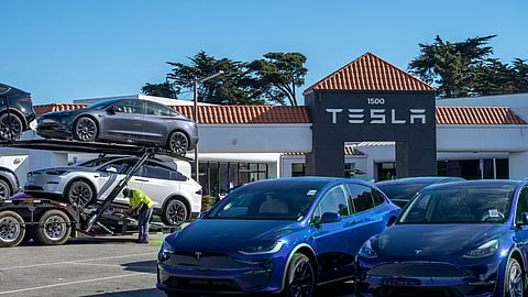 Tesla shares plummet after Elon Musk fails to calm investors over sales slowdown