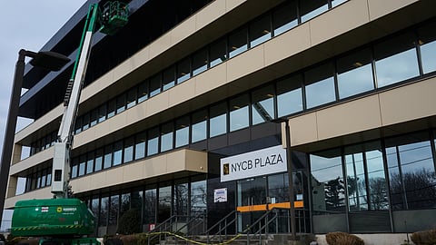 Real estate turmoil: $1.2 Trillion loss sparks concerns for smaller banks