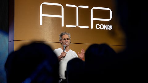 Palantir’s secret sales strategy: No salespeople, just software boot camps