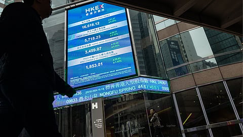 Strong jobs report boosts US stock market, eases rate hike fears