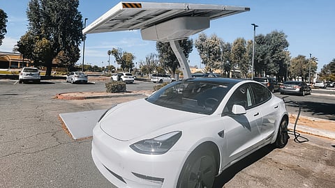 Tesla’s $82bn self-driving car surge: Hype or hope? – David Fickling