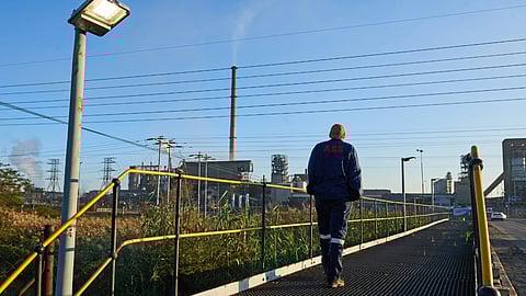 COSATU urges Anglo American shareholders to oppose BHP’s bid