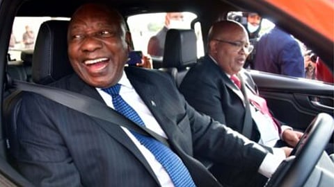 Ramaphosa’s betrayal: Wealth, hypocrisy and the NHI Bill – Sara Gon