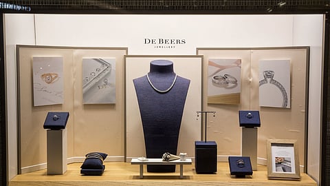 De Beers ends lab-grown diamond experiment