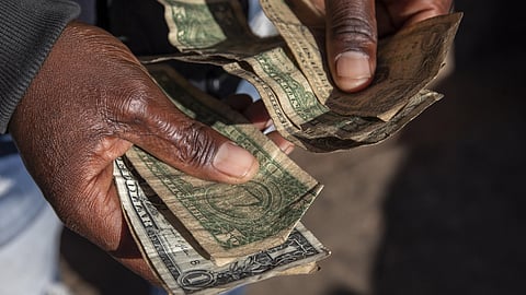 Zimbabwe’s fintechs fly private planes of cash to meet Dollar demand