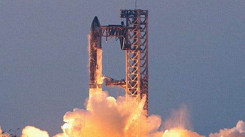 FT: Musk’s SpaceX catches returning booster rocket in technical milestone