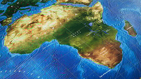 The Economist: Africa’s crossroads: progress, challenges, and potential