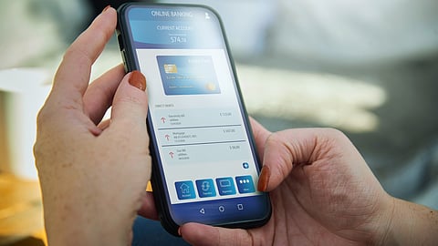 Smartphone thefts surge in SA as criminals target banking apps