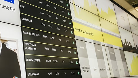 Foreign investors dump SA stocks, pivoting to bonds