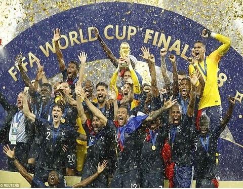 फ्रांसा 2018 माइथाइनि बुहुम कापाव चेम्पियन जानो हायो