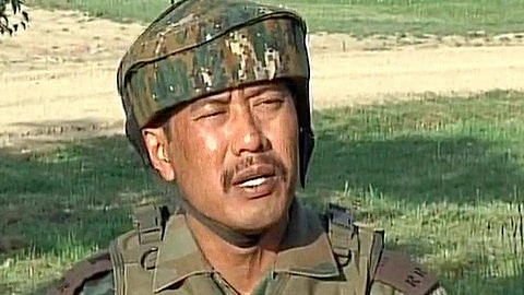 आर्मि मेजर गगयआ आब्रुथिखौ सिफायनायनि बिजिरसालिआव