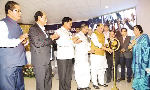 सा-सान्जा भारतआव हान्थामेलानि फारसे NEC आ नोजोर होगोन: मुखि