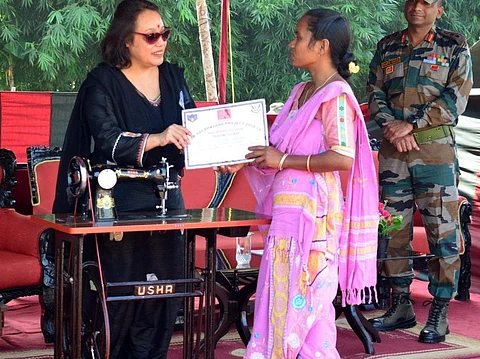 बक’आव भारतीय आर्मिआ जि सुग्रा मशीन गथायदों