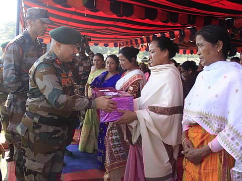 आसामनि मोन 6 जिल्लाफोरनि बार्ग-साक्रिआवलाफोरनि खारनाय हाबाफारि लादों