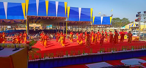 बड’ साहित्य’ सभानि 58थि जथुमाया बिस्वनात जिल्लायाव सोलिफुगासिनो दं