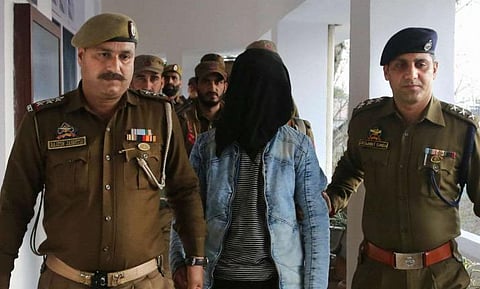 जम्मुआव ग्रेनेट बमा गारनो हिजबुल उदखारि हान्जानि सोद्रोमाया 50,000 रां होदोंमोन