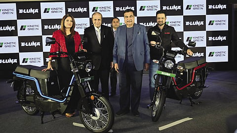 Firodia (second from left): E-Luna’s rebirth signifies a great milestone