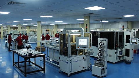 Gautam Solar says that tubular gel batteries offer many advantages over standard batteries when paired with solar PV systems