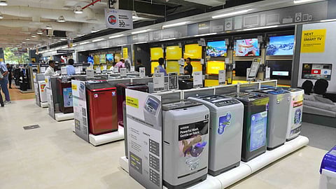 Clean sweep: as consumers are looking for an alternative to domestic help, washing machines sales pick up, Photo: Sanjay Borade
