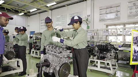 Women working at the shop floor