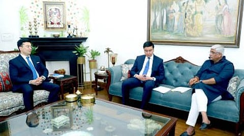 Shekhawat with Shadiev and Rustambaev: strengthening tourism ties