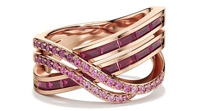 Festive Dressing, But Make It QWEEN: 10 Jewellery Pieces To Add To Your Festive Wardrobe