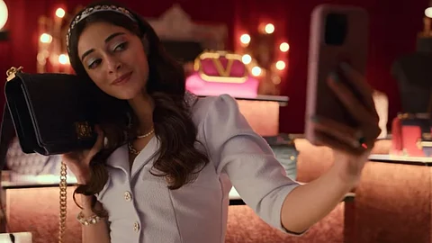 A scene from Call Me Bae
