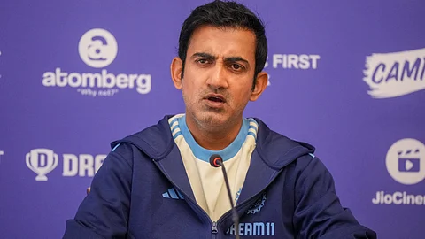 Controversy का शिकार बने Gautam Gambhir का Ganguly ने दिया साथ