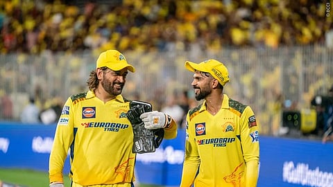 MS Dhoni with Ruturaj Gaikwad