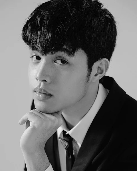 PHOTOGRAPH COURTESY
OF IG/ELIJAH CANLAS
Multi-awarded actor Elijah Canlas.