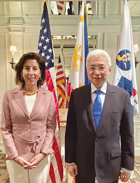 PHOTOGRAPH COURTESY OF DTI
U.S. Secretary of Commerce Gina Raimondo (left) and Trade Secretary Fred Pascual agreed to continue pursuing key investments and cooperation, during their meeting in New York City.